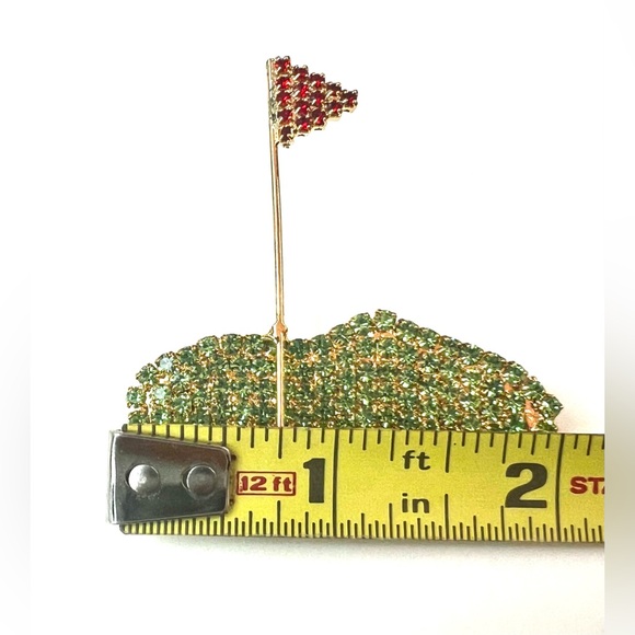 Vintage Rhinestone Golf Ball Putting Red Flag Large Green Gold-tone Pin Brooch - Picture 3 of 6